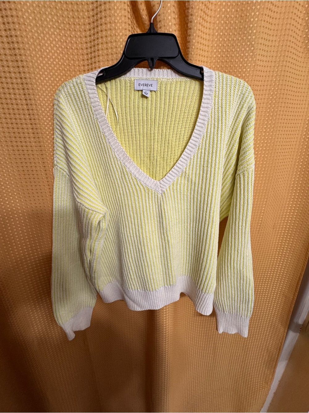 Evereve Lemon-Trim V-Neck Ribbed Sweater